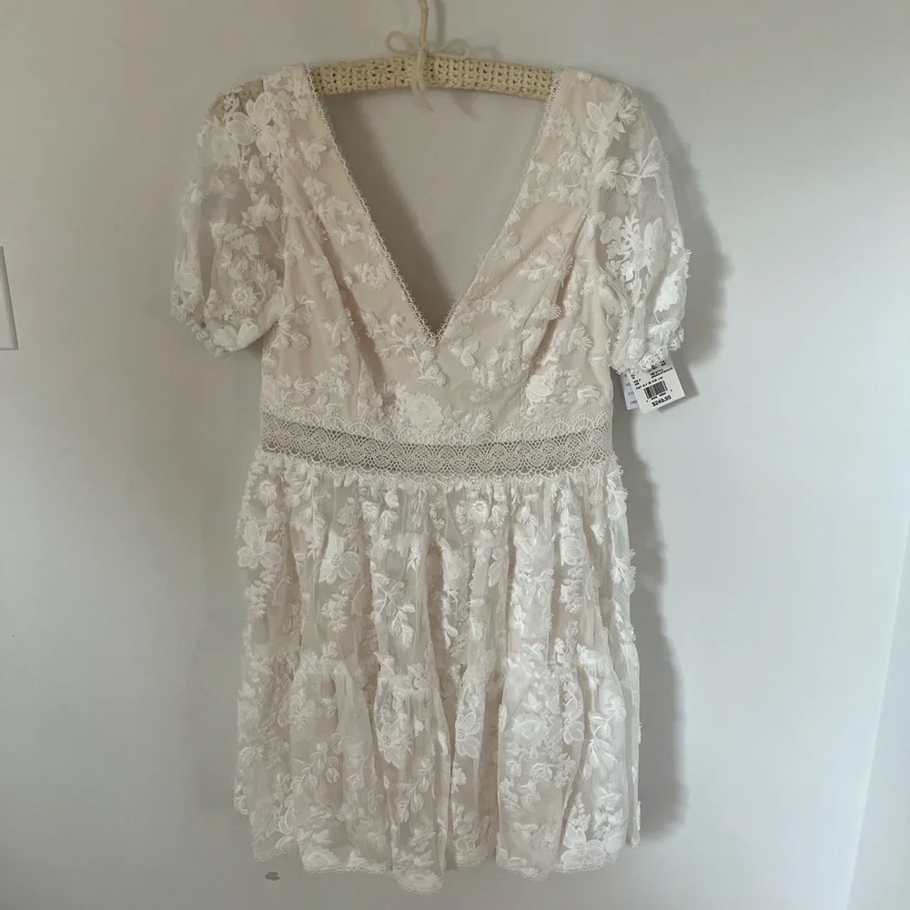 New David’s Bridal Wedding Dress with tags on - Picture 2 of 5